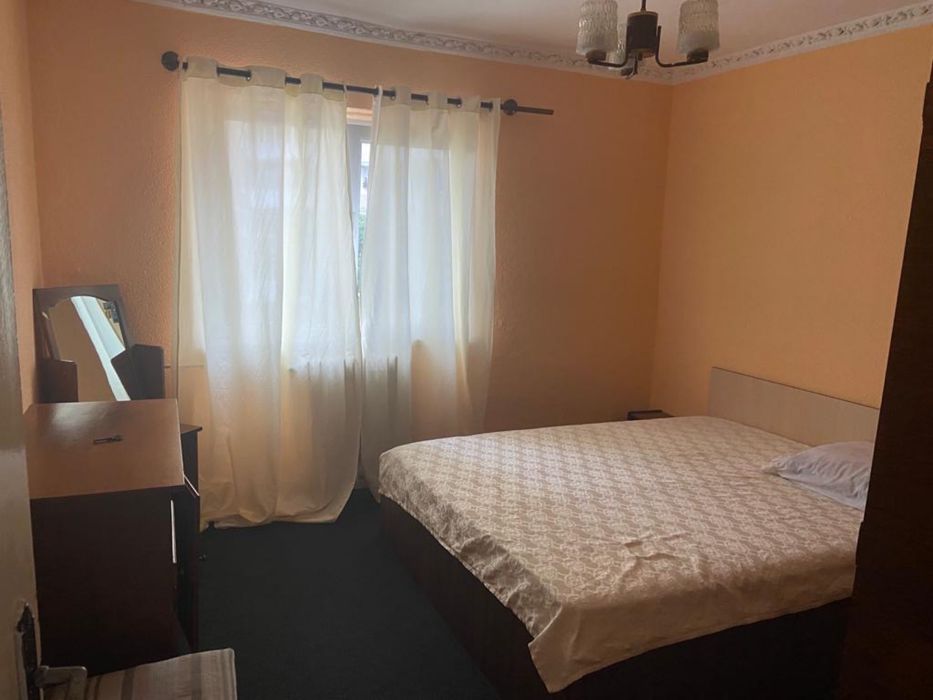 Apartament 2 camere decomandat Zona Ostroveni