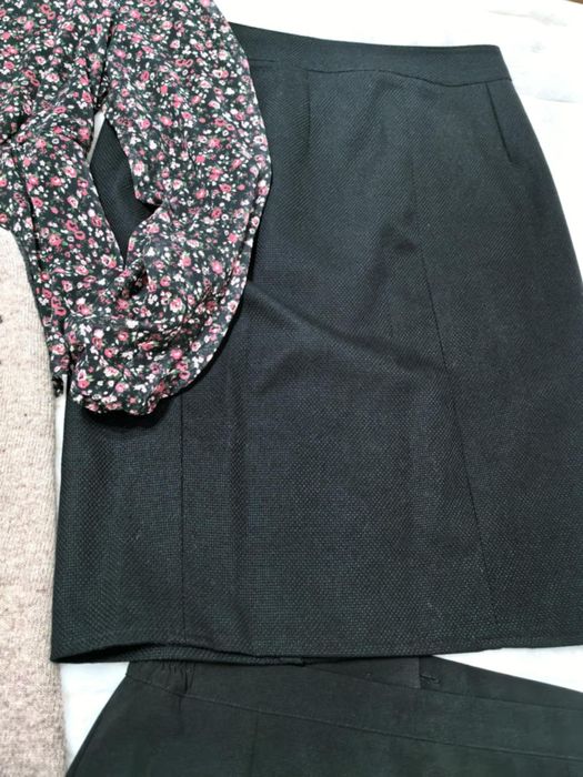 Lot fuste și bluza mărimea XL