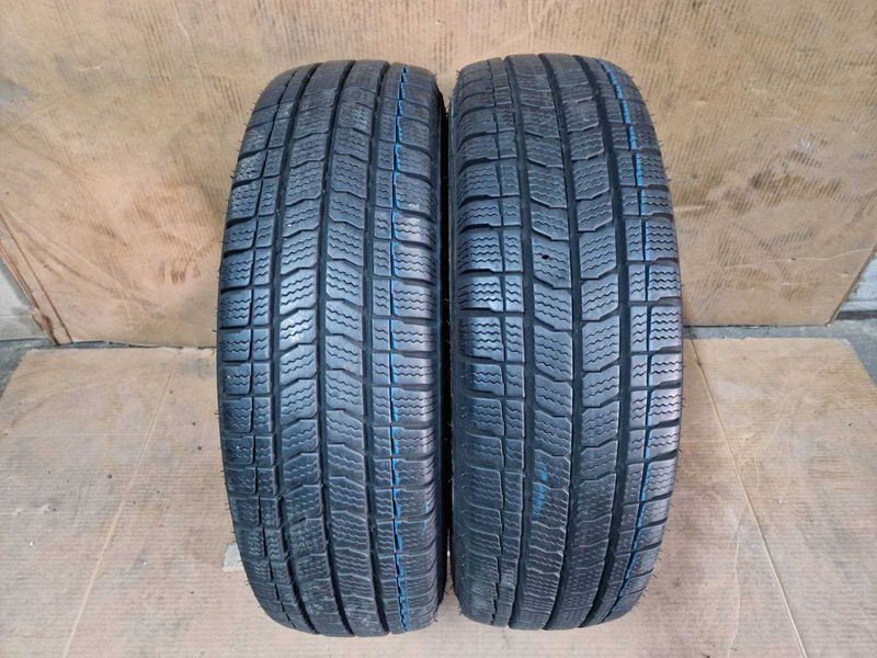 2 Kleber R16C 215/75
зимни бусови гуми DOT4719