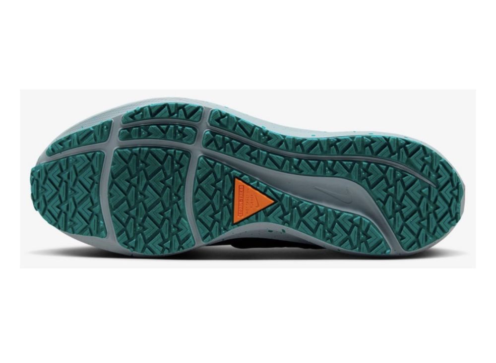 Продам новые кроссовки Nike AIR ZOOM PEGASUS SHIELD