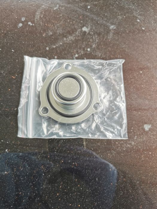 Тапа на мястото на блоу оф opel