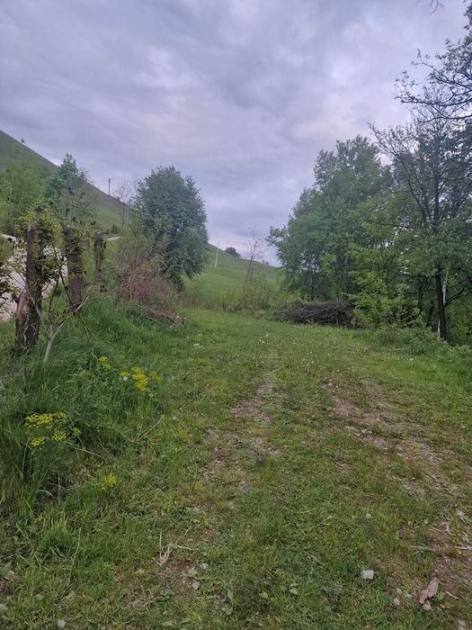 Vând teren intravilan in orașul  Câmpeni, județul ALBA