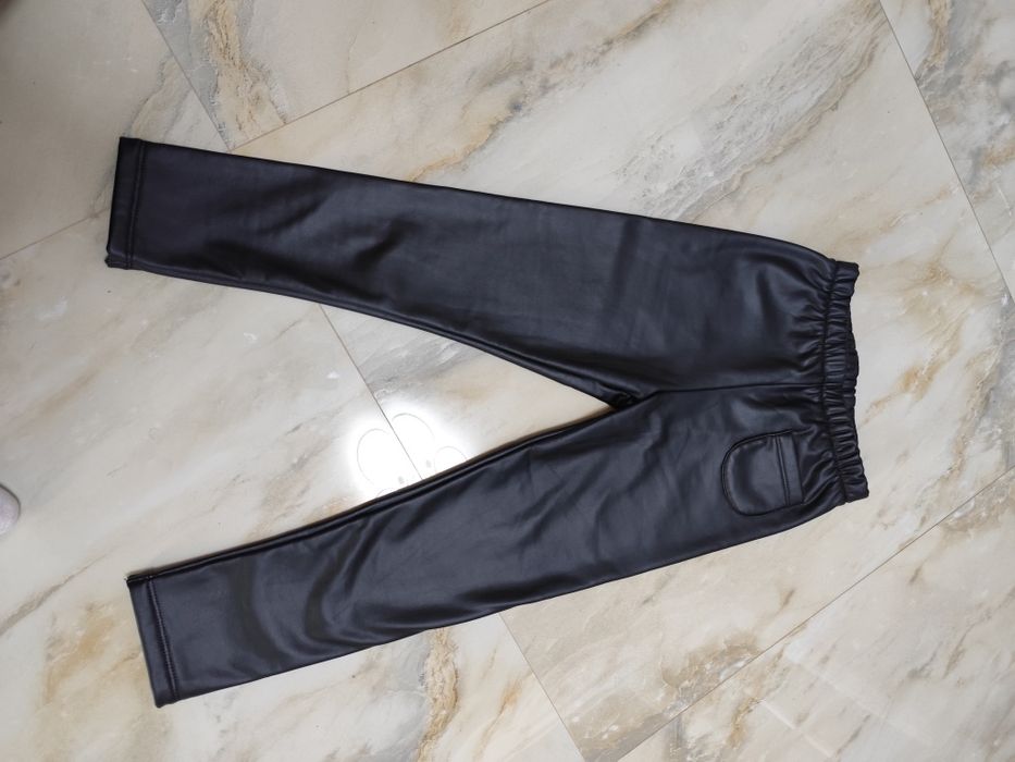 Colanți vătuiți de fete de la zara