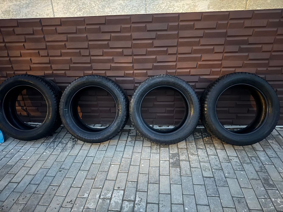 Шины зимние шипованные 285/50/20