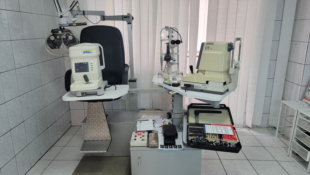 Aparatura oftalmologica urgent