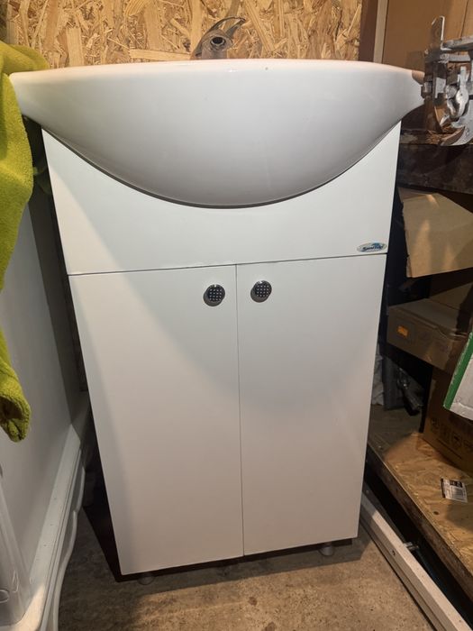 Dulap de baie cu chiuvetă