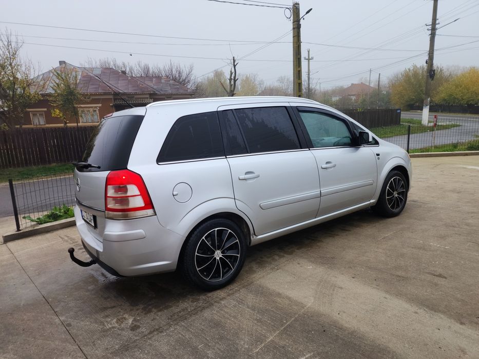 Opel Zafira B 1.8 benzină + GPL