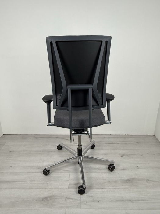 Висок клас изпълнителен офис стол Viasit Scope обзавеждане