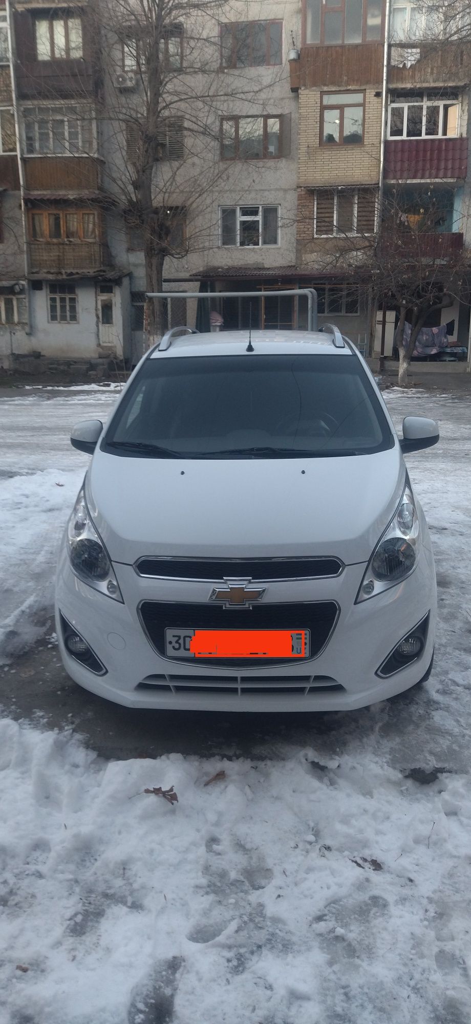 Продаю машину Спарк