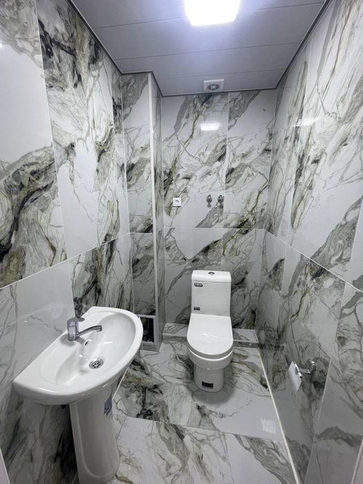 Проодается квартира. Вокзал. 4х комнатная студия.