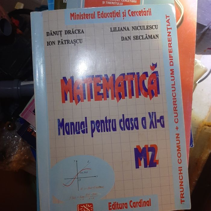 Lot manuale scolare