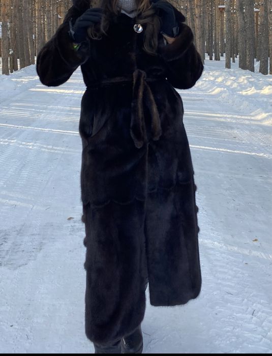 Продам норковую шубу