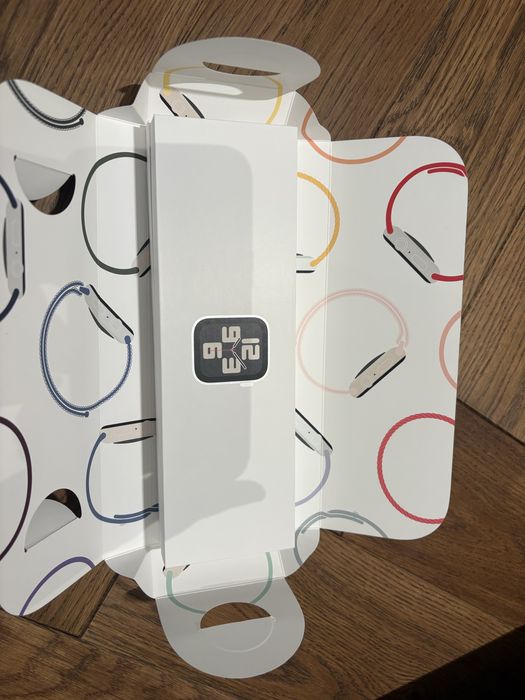 Apple watch SE (2) 80% Battery