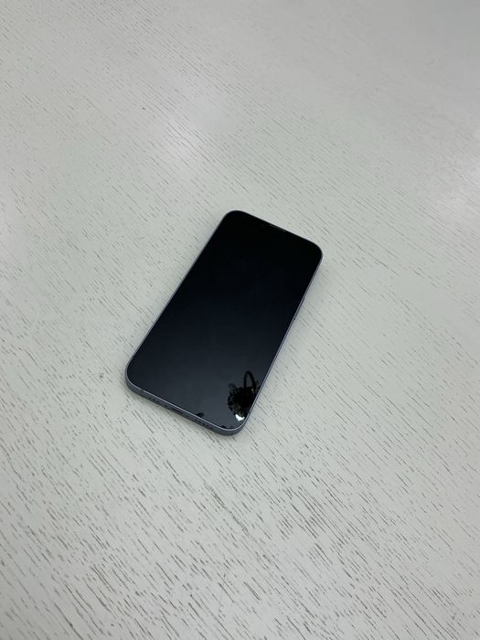 IPhone 14 голубой