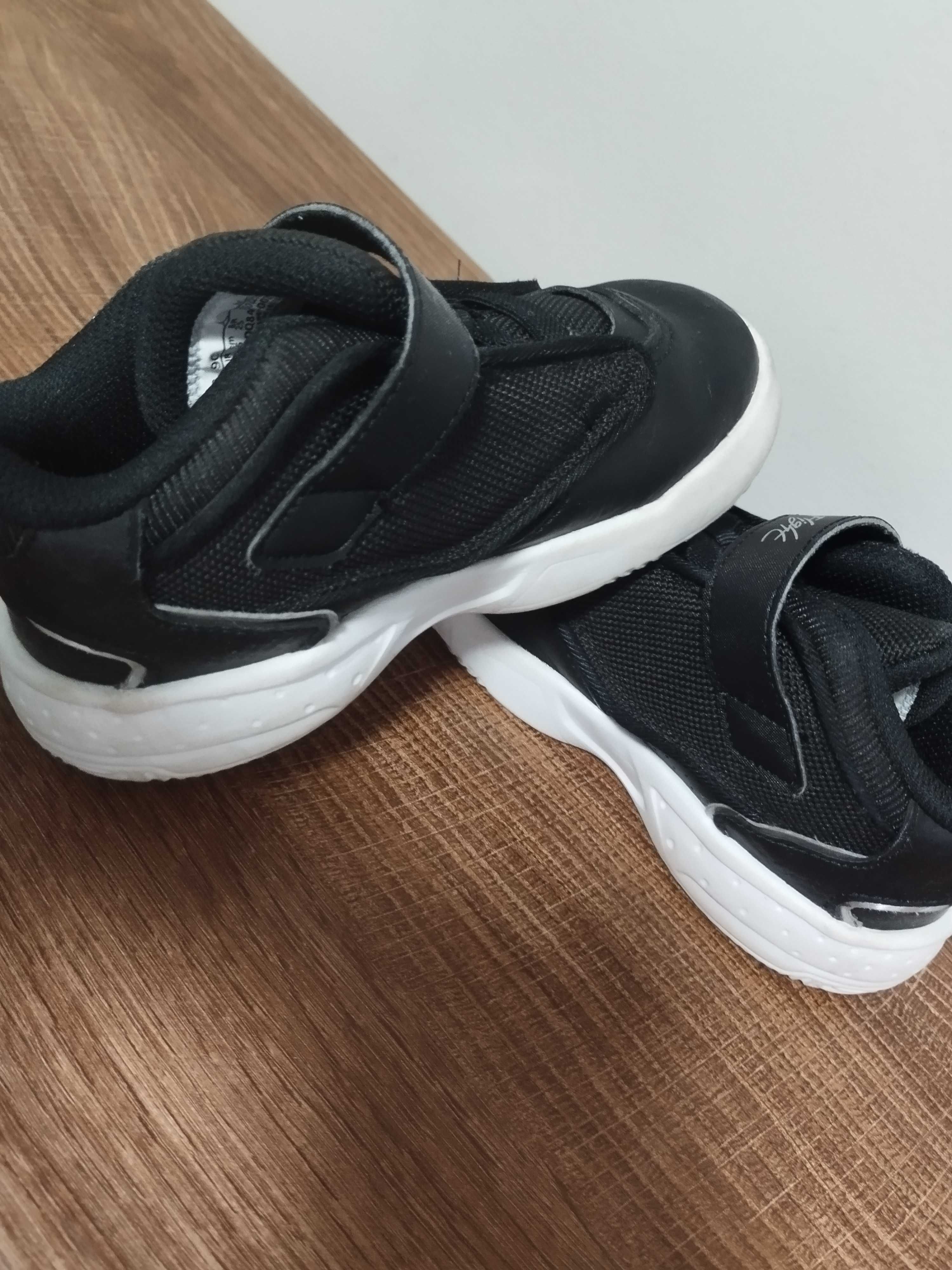 Комплект Детски маратонки 26ти номер комплект - Nike, Jordan и Adidas