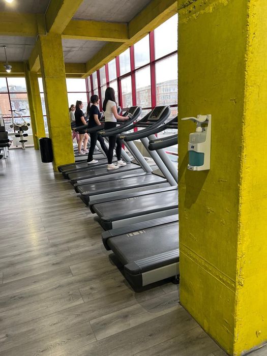 Închiriere , vânzare  spatii comerciale ultracentral 450, 750 mp