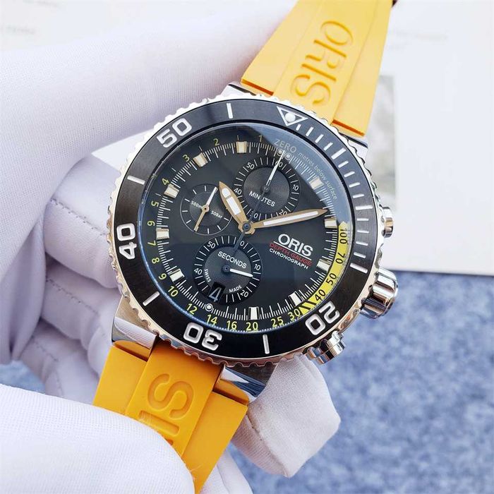 ORIS Diving Aquis Depth Gauge с кварцов механизъм