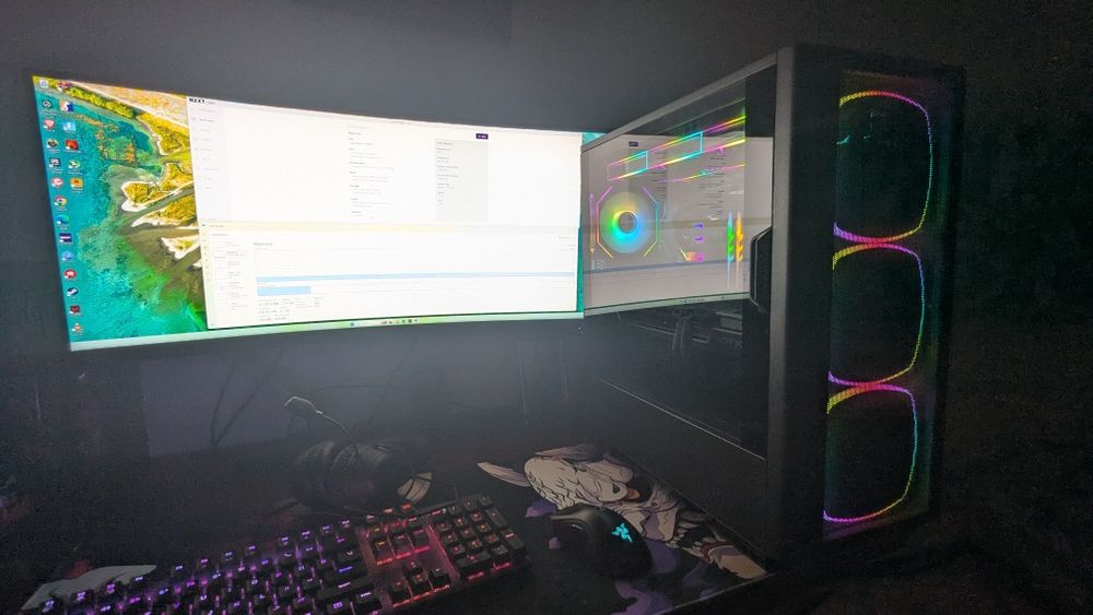 PC gaming i7 13700 Rx 6800/9070 16gb 32gb Ddr5 6000 sursa 1000 3tb ssd