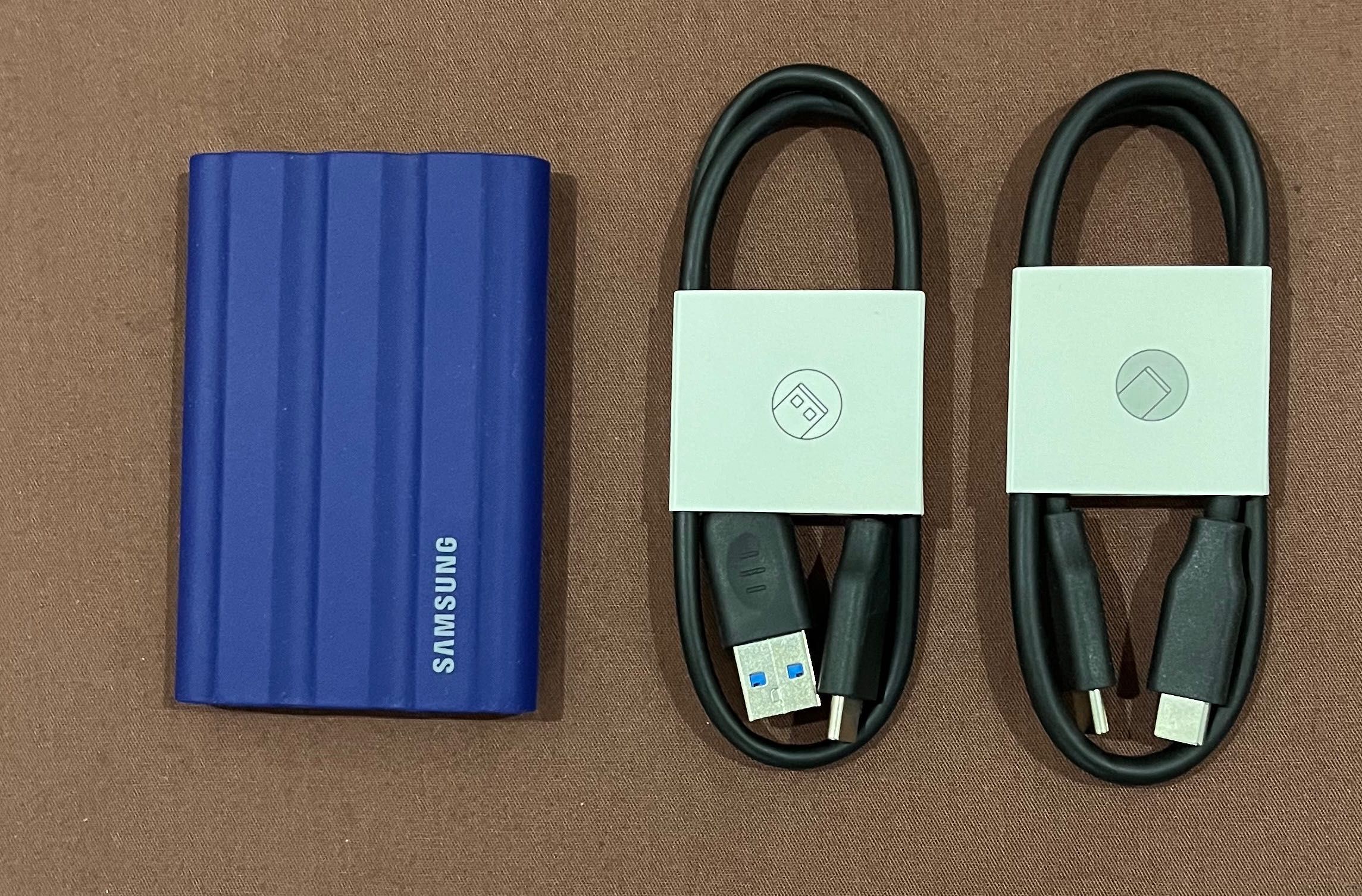 Внешний SSD Samsung T7 Shield 1 Tb