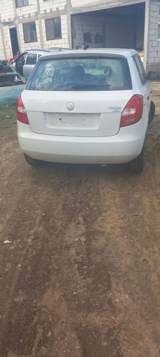 Dezmembrez skoda fabia 2 an 2008 motor 1.2 benzina cod BBM