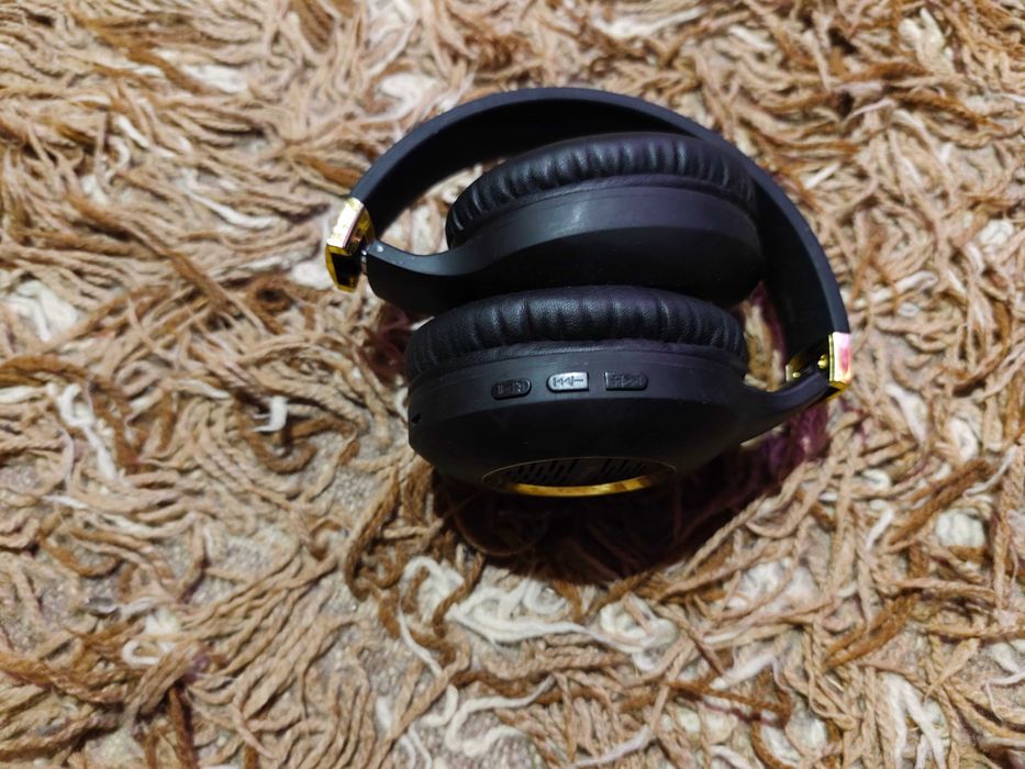 Bluetooth слушалки PowerLocus