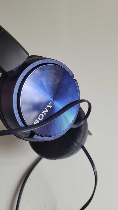 Casti Sony cu fir