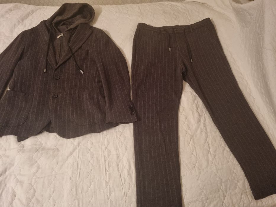 Костюм мужской  размер 48  ИТАЛИЯ