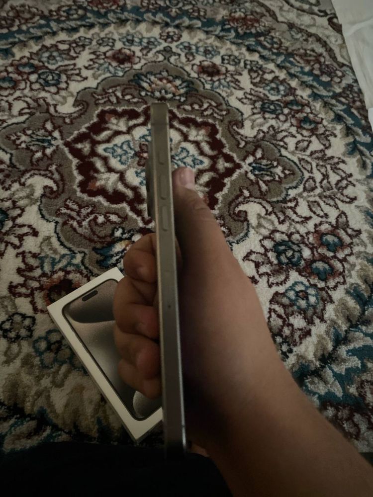 Iphone 15 Pro Max xolati yaxshi