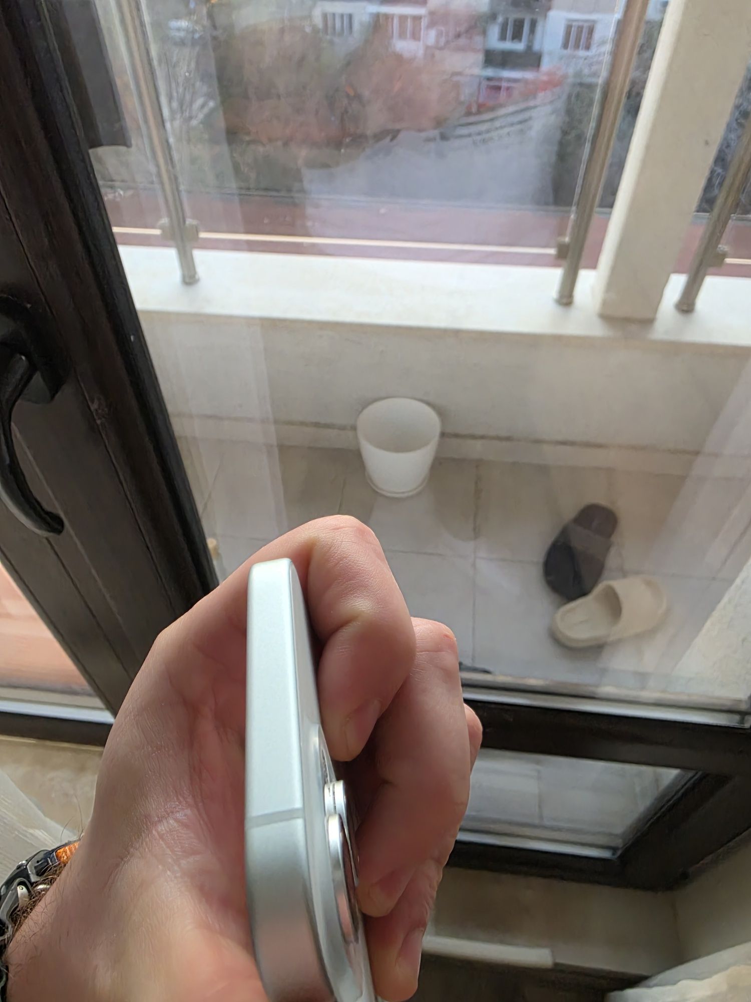 Iphone 15 с гаранция