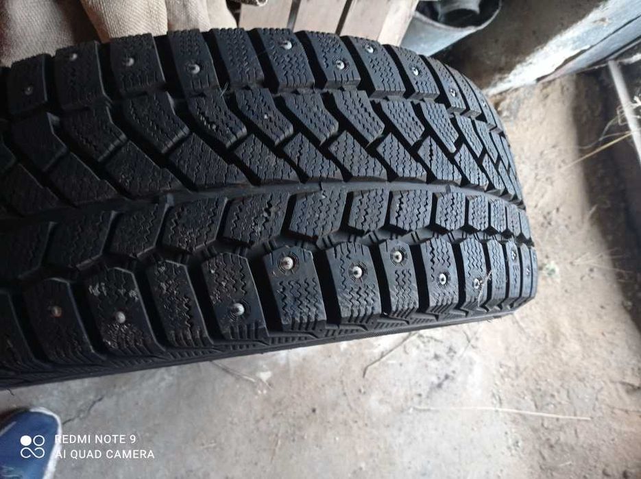 продам шины зимние 225/50/17