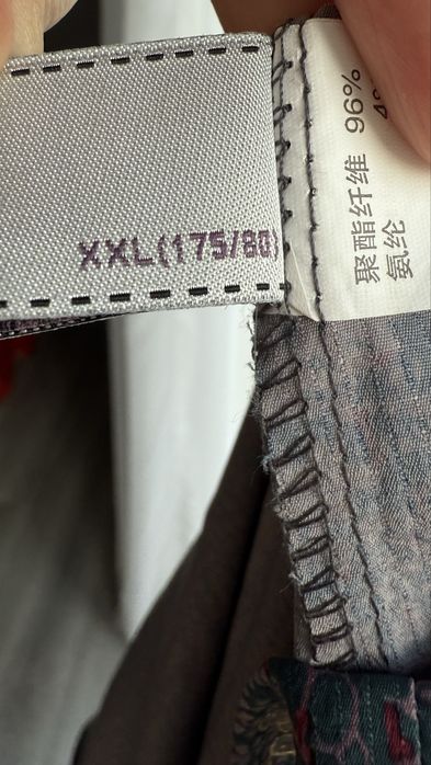 Новая блузка в M/L размере.