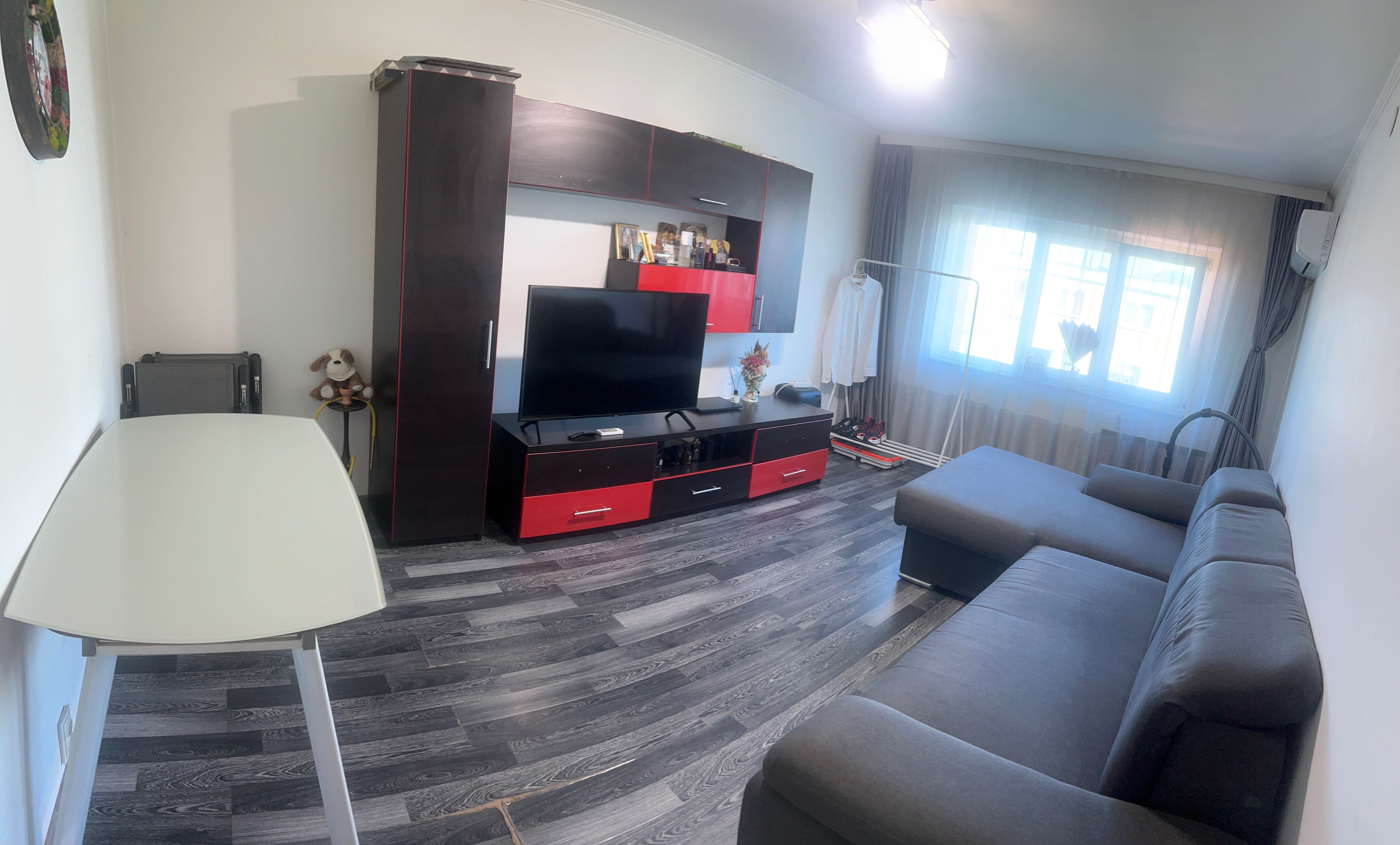Vand apartament 2 camere confort 1