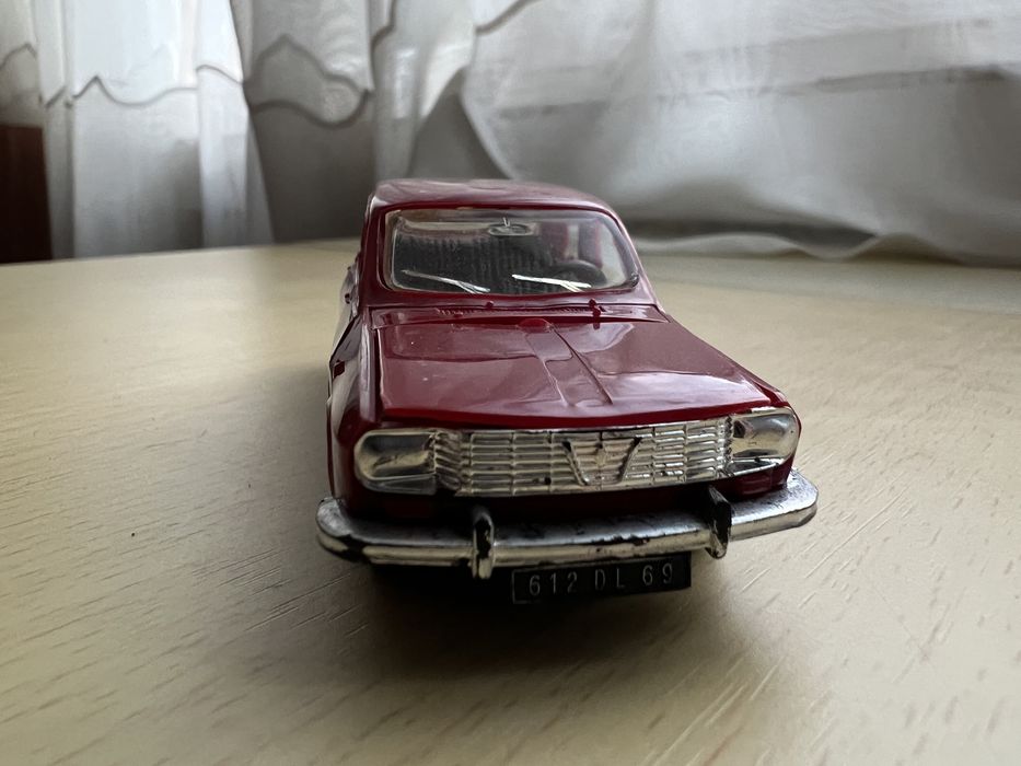 Renault 12 Norev plastic