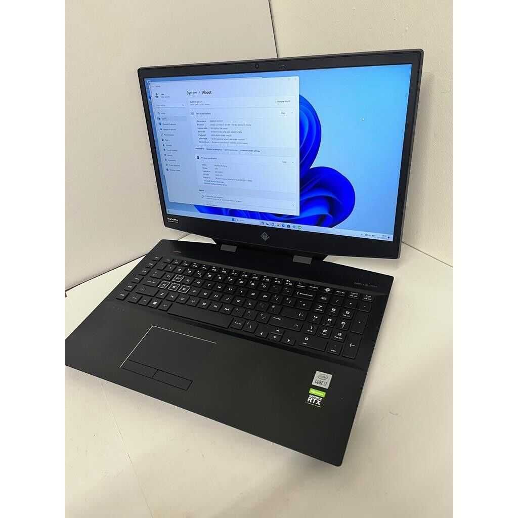 HP Omen 17- i7 6 ядрен, 32GB RAM
