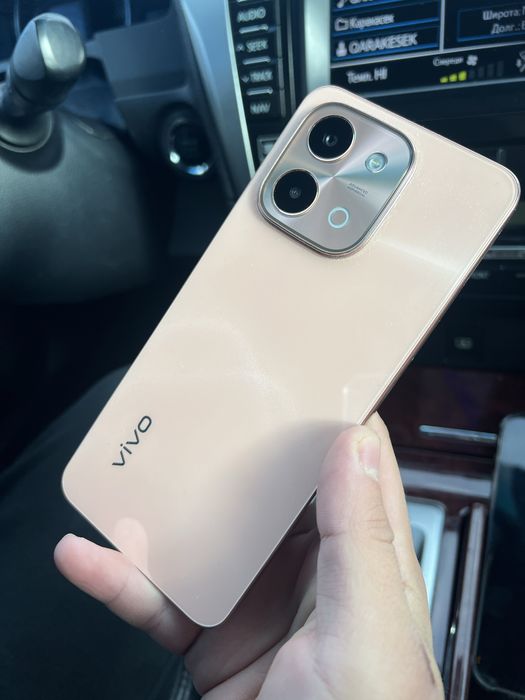 Смартфон Vivo Y28