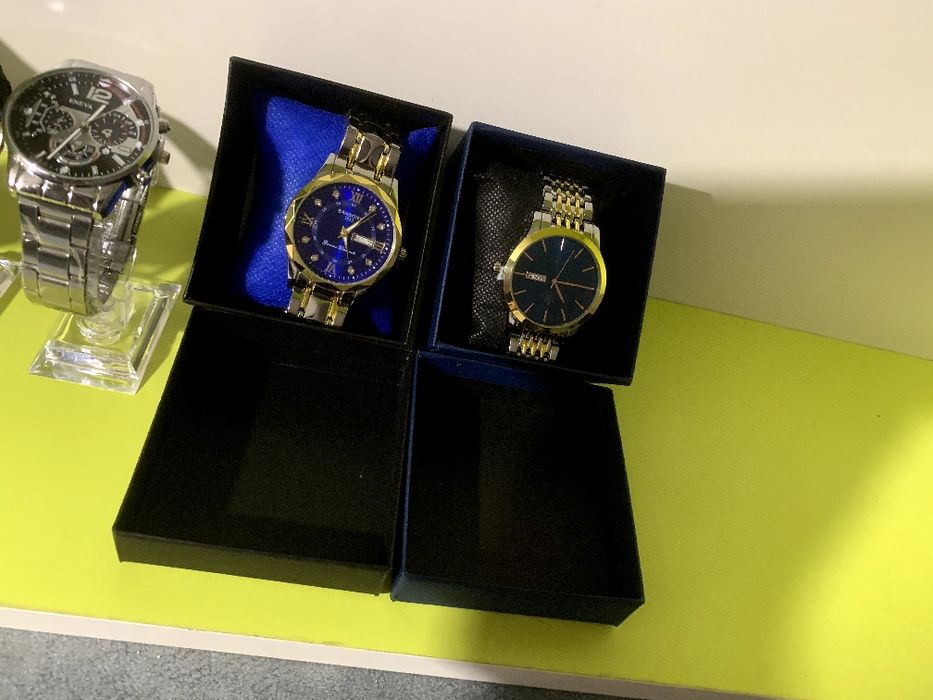 Lot ceasuri barbatesti cu baterii noi sigilate