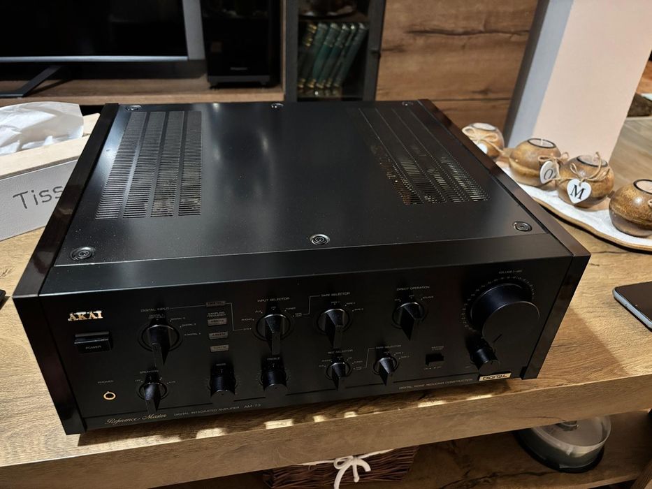 Akai AM 73 Reference Master