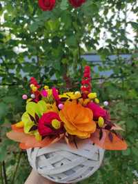 Aranjament floral in coș de ratan