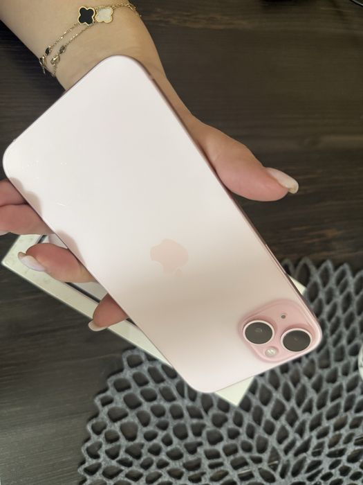 Iphone 15 Plus , 128 GB в перфектно състояние