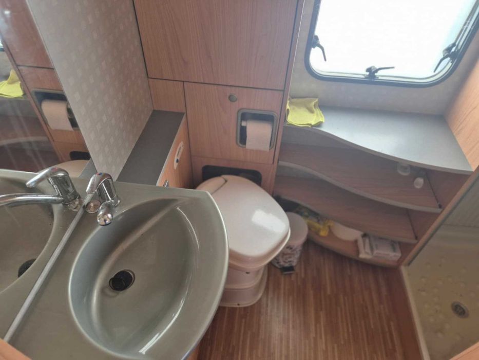 Autorulota Burstner Solano din 2007