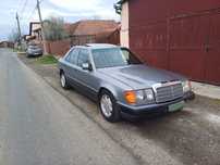 Mercedes W124 200E