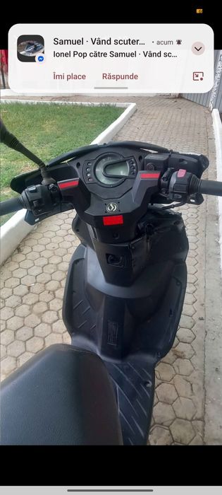 Vănd scuter ăn stare foarte bună