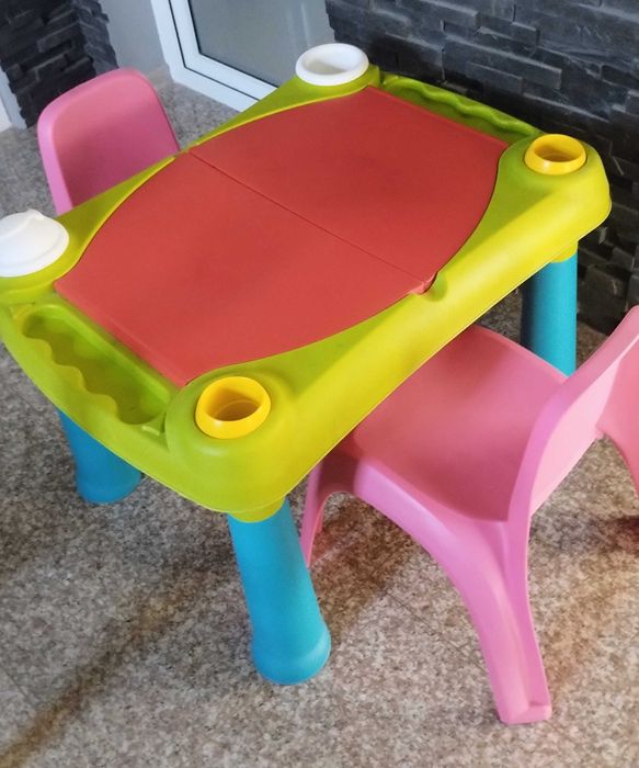 Măsuță cu 2 scaune pentru copii