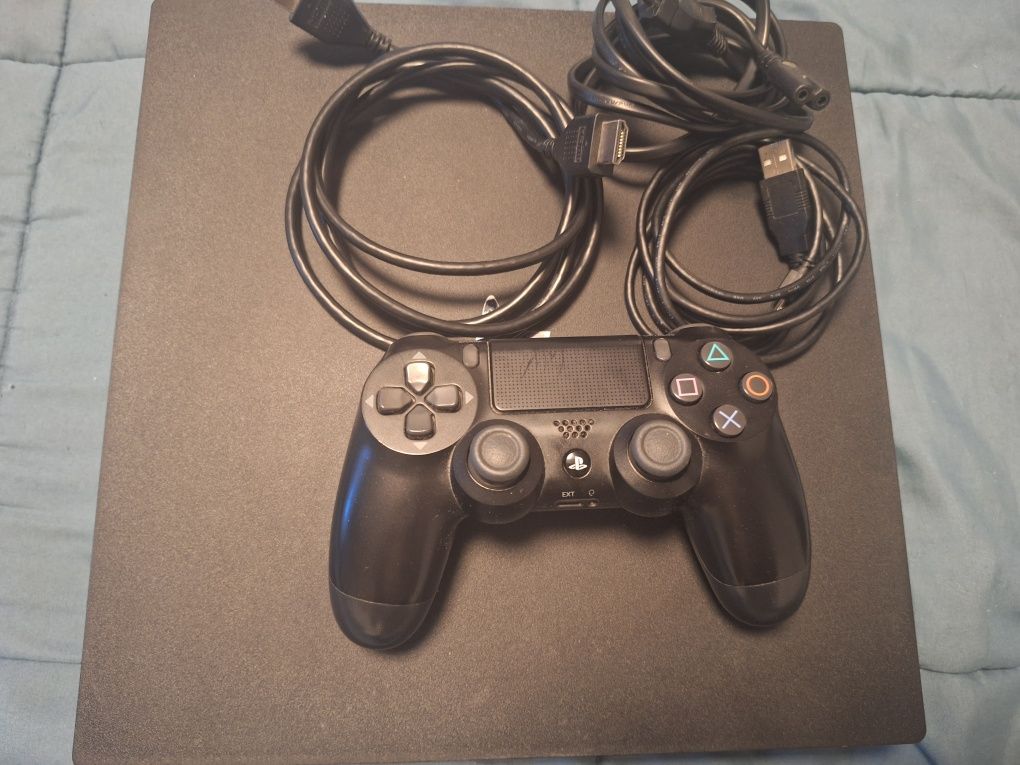 Playstation 4 pro + 1 джойстик