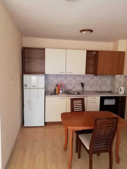 Дава се под наем Тристаен апартамент в Бургас, Лазур - 90 кв.м за 275 € - Снимка #2