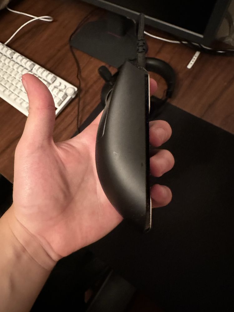 Беспроводня мышь Razer viper v3 pro black с поддержкой частоты 8к гц
