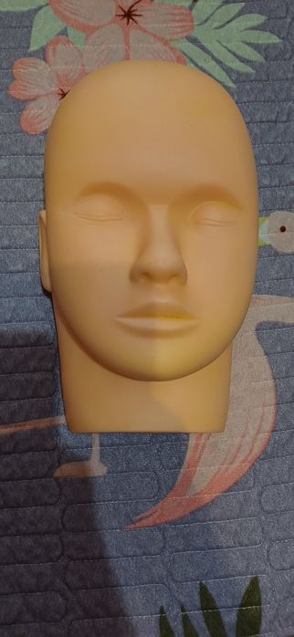 Манекен для наращивания ресниц