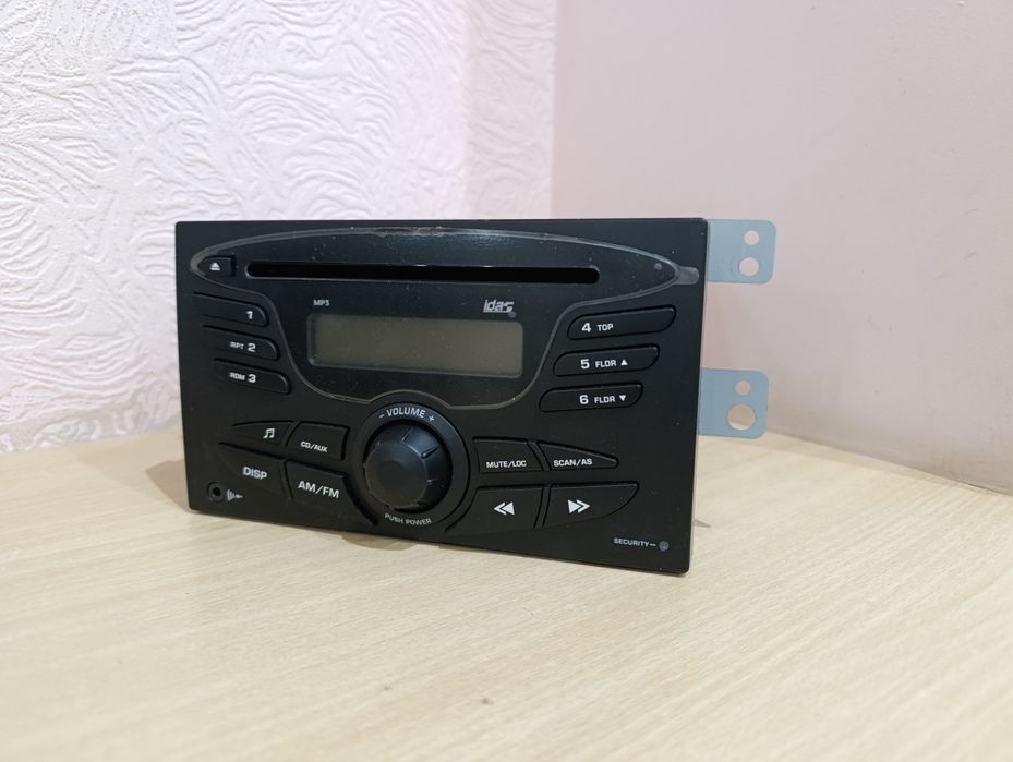 Новый магнитофон на Lacetti