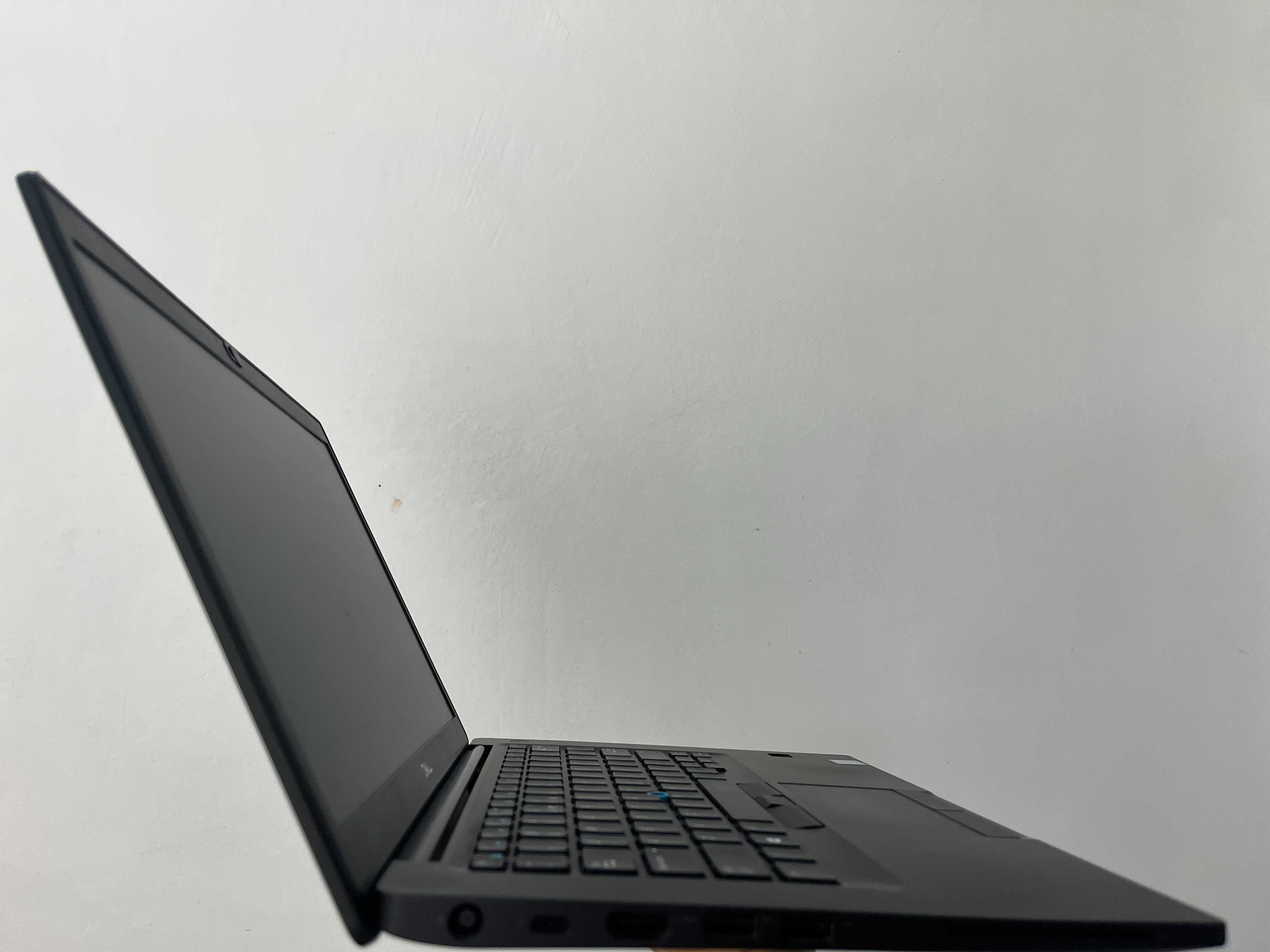 Dell Latitude 7490 | i7 vPro | 16GB RAM | 512GB SSD | Отлична батерия