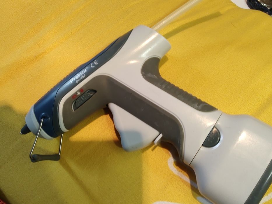 Glue gun Pro'sKit GK-368 pe baterie